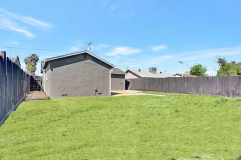 Exterior - 4457 College Way, Olivehurst, CA 95961 photo 6 of 7