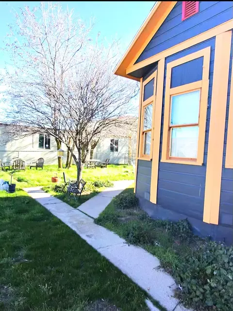 210 E Tehachapi Blvd, Tehachapi, CA 93561