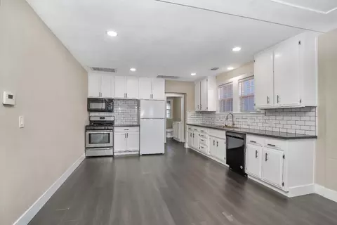 145 N Powers Ave, Manteca, CA 95336 photo 8