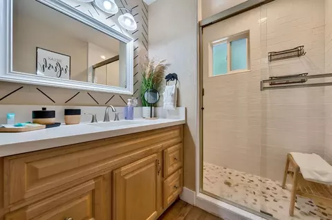 Bath - 3960 Garnet Rd, Pollock Pines, CA 95726 photo 1 of 5