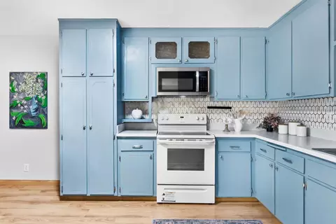 Kitchen - 2705 Brandywine, Davis, CA 95616 photo 2 of 3