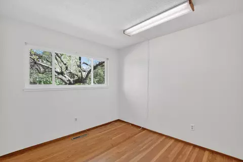 Bedroom - 710 Villanova Dr, Davis, CA 95616 photo 3 of 7