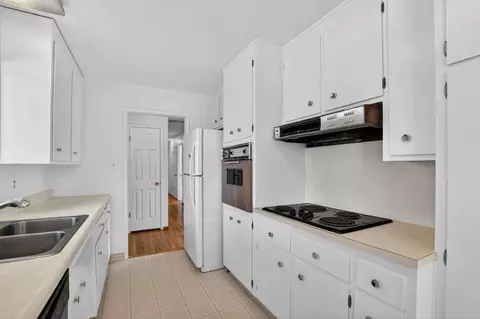 Kitchen - 710 Villanova Dr, Davis, CA 95616 photo 4 of 4
