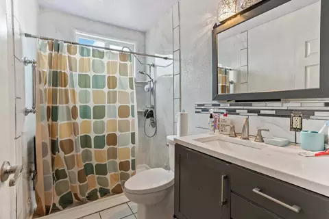 Bath - 20 Shilling Ave, Lathrop, CA 95330 photo 2 of 2