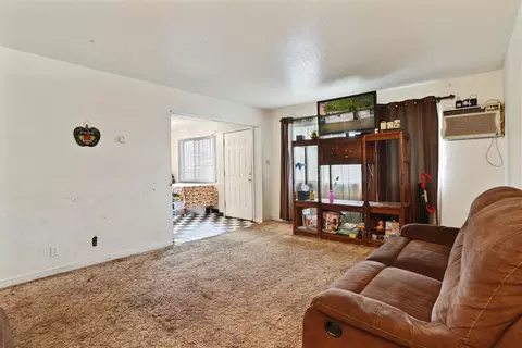 Living - 20 Shilling Ave, Lathrop, CA 95330 photo 2 of 3