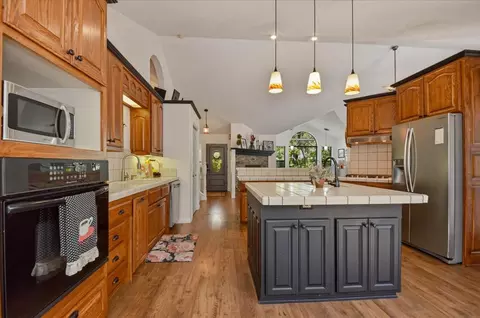 Kitchen - 320 Gopher Flat Rd, Sutter Creek, CA 95685 photo 1 of 5