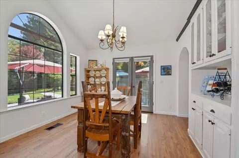 Dining - 320 Gopher Flat Rd, Sutter Creek, CA 95685 photo 5 of 5