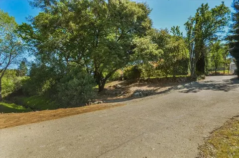Exterior - 320 Gopher Flat Rd, Sutter Creek, CA 95685 photo 19 of 27