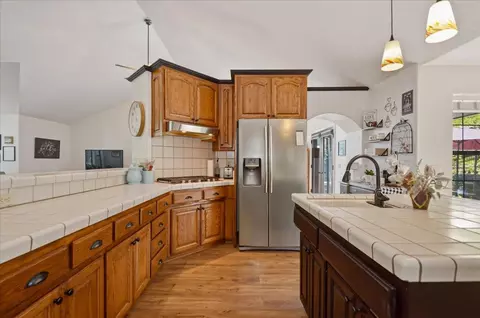 Kitchen - 320 Gopher Flat Rd, Sutter Creek, CA 95685 photo 2 of 5