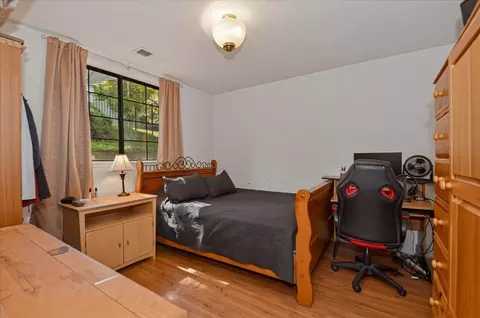 Bedroom - 320 Gopher Flat Rd, Sutter Creek, CA 95685 photo 9 of 10