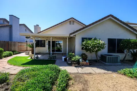Exterior - 424 Codington Way, Modesto, CA 95357 photo 9 of 17