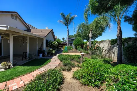 Exterior - 424 Codington Way, Modesto, CA 95357 photo 10 of 17