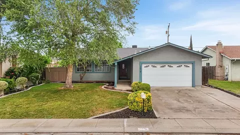 Exterior - 1410 Mcdermott Ct, Tracy, CA 95376 photo 2 of 7