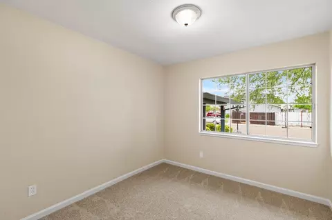 Bedroom - 1410 Mcdermott Ct, Tracy, CA 95376 photo 1 of 7