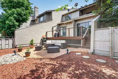 Exterior - 1729 Edgebrook Dr #A, Modesto, CA 95354 photo 10 of 14