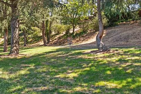 Exterior - 1729 Edgebrook Dr #A, Modesto, CA 95354 photo 10 of 11