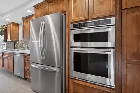 Kitchen - 1729 Edgebrook Dr #A, Modesto, CA 95354 photo 1 of 5