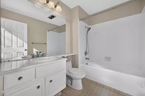Bath - 1729 Edgebrook Dr #A, Modesto, CA 95354 photo 1 of 3