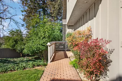 Exterior - 1729 Edgebrook Dr #A, Modesto, CA 95354 photo 3 of 14