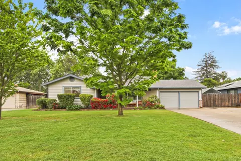 4720 Robertson Ave, Carmichael, CA 95608