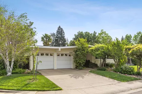 5720 River Oak Way, Carmichael, CA 95608