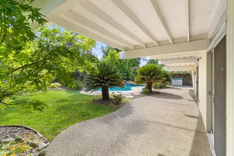 5720 River Oak Way, Carmichael, CA 95608 photo 32