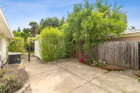 5720 River Oak Way, Carmichael, CA 95608 photo 44