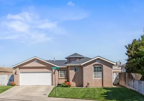 2206 Edmart St, Escalon, CA 95320
