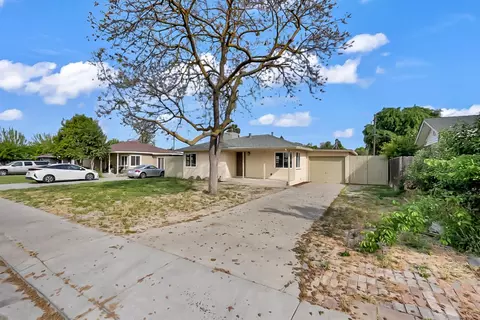Exterior - 209 Emerson Ave, Modesto, CA 95350 photo 3 of 6
