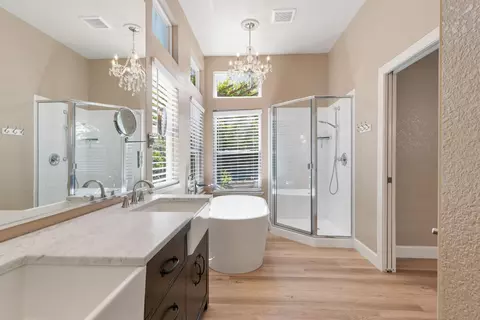 Bath - 1812 Newhampton Ct, Modesto, CA 95355 photo 3 of 4