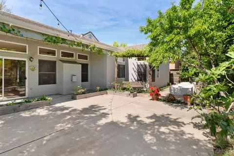 Exterior - 1812 Newhampton Ct, Modesto, CA 95355 photo 5 of 7
