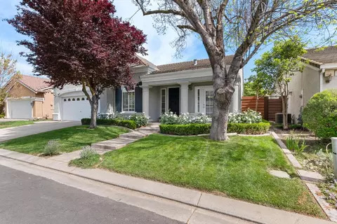 Exterior - 1812 Newhampton Ct, Modesto, CA 95355 photo 2 of 7