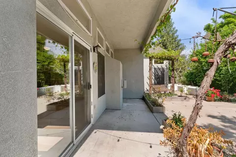 Exterior - 1812 Newhampton Ct, Modesto, CA 95355 photo 6 of 7