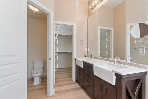 Bath - 1812 Newhampton Ct, Modesto, CA 95355 photo 1 of 4