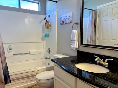 Bath - 3917 Dale Rd #A, Modesto, CA 95356 photo 1 of 2