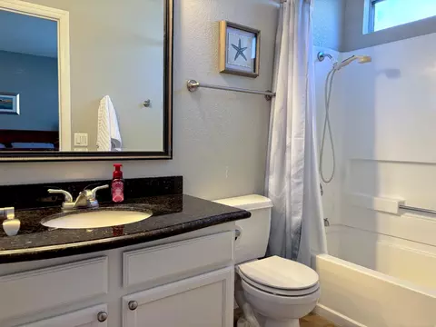 Bath - 3917 Dale Rd #A, Modesto, CA 95356 photo 2 of 2