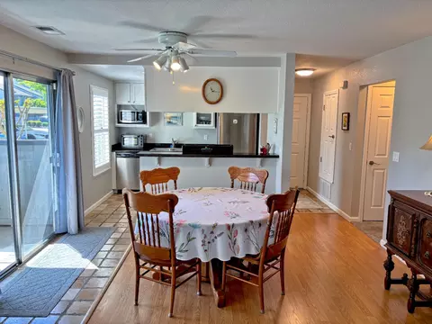 Dining - 3917 Dale Rd #A, Modesto, CA 95356 photo 1 of 3