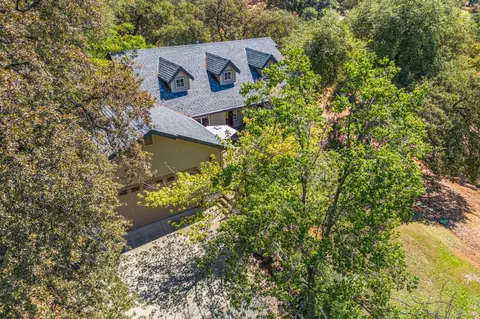 9290 Cramer Rd, Auburn, CA 95602