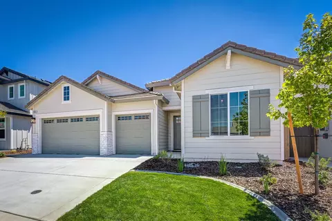 2033 Pogonia St, Roseville, CA 95747