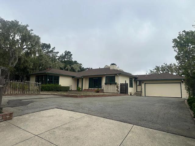 424 Herrmann St, Monterey, CA 93940