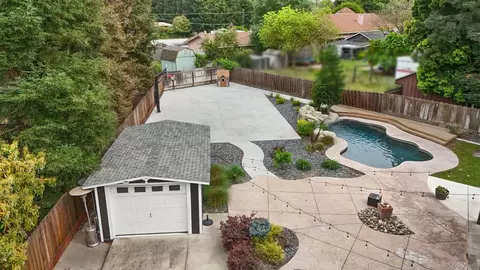 Exterior - 213 Primula Ct, Ripon, CA 95366 photo 14 of 15