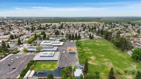 View/Area - 213 Primula Ct, Ripon, CA 95366 photo 8 of 9