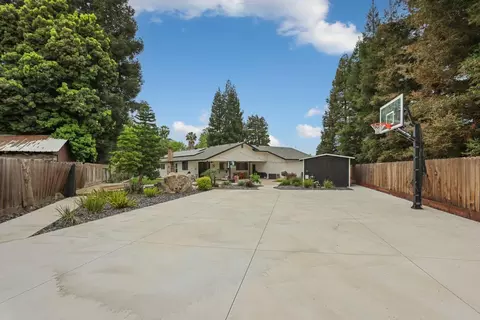 Exterior - 213 Primula Ct, Ripon, CA 95366 photo 9 of 15