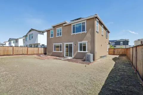 Exterior - 3946 Needham St, Tracy, CA 95377 photo 6 of 7