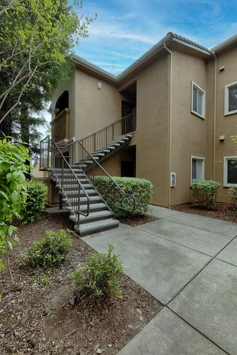 501 Gibson Dr #622, Roseville, CA 95678