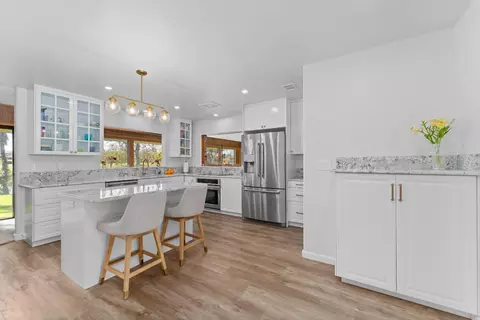 Kitchen - 195 Howell Ave, Red Bluff, CA 96080 photo 4 of 8