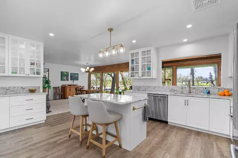 Kitchen - 195 Howell Ave, Red Bluff, CA 96080 photo 2 of 8