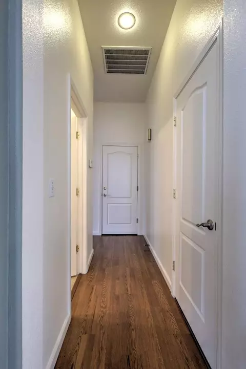 Entry Way - 3501 Red Maple Dr, Modesto, CA 95355 photo 4 of 6