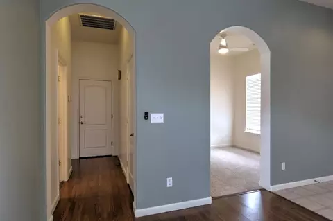 Entry Way - 3501 Red Maple Dr, Modesto, CA 95355 photo 3 of 6