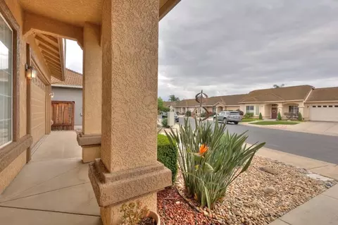 Exterior - 3501 Red Maple Dr, Modesto, CA 95355 photo 2 of 9